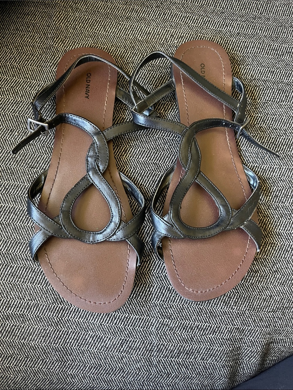 4/$12 Old Navy Black Strappy Women's Sandals with Brown Insole